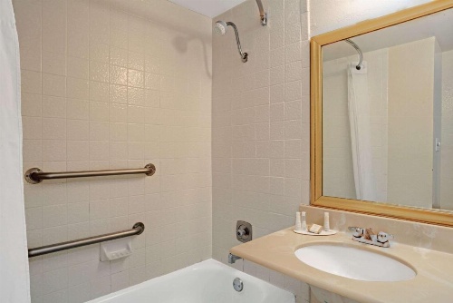 Baymont by Wyndham Reno image 17